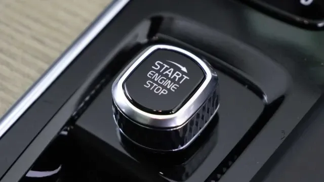 Vehicle Thumbnail 33
