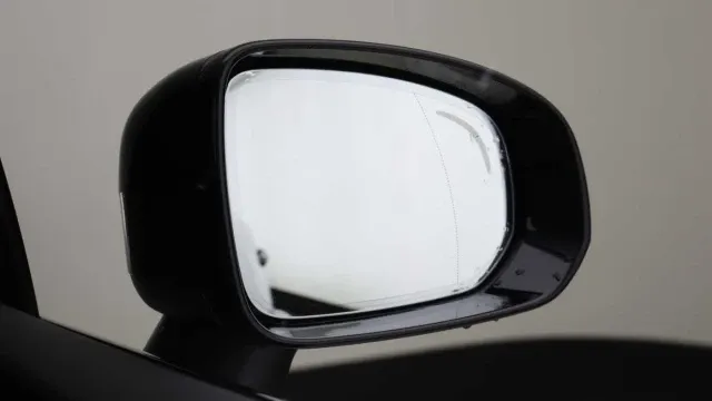 Vehicle Thumbnail 51