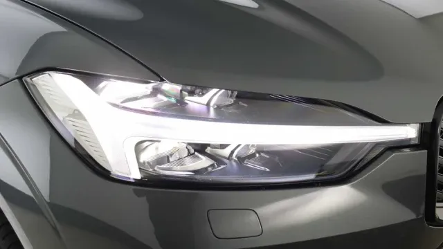 Vehicle Thumbnail 58