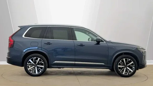 Vehicle Thumbnail 4