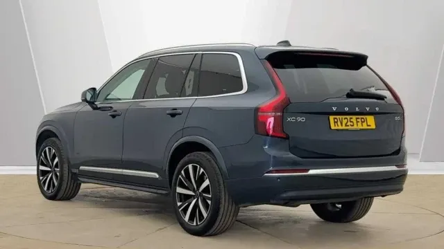 Vehicle Thumbnail 5