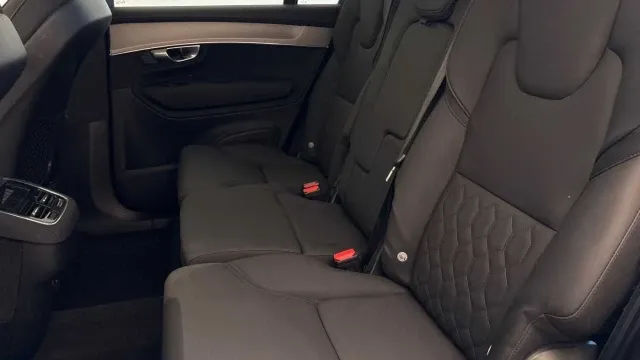 Vehicle Thumbnail 9
