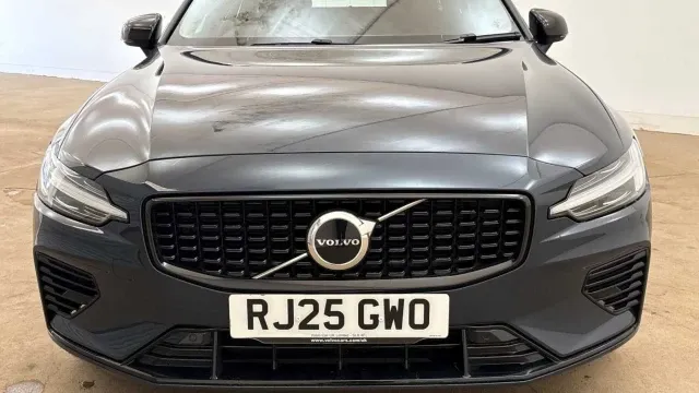 Vehicle Thumbnail 16