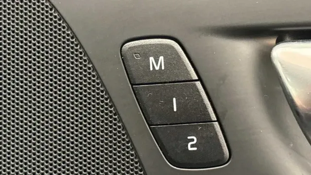 Vehicle Thumbnail 18