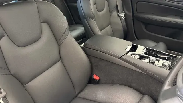 Vehicle Thumbnail 21