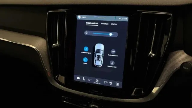 Vehicle Thumbnail 27