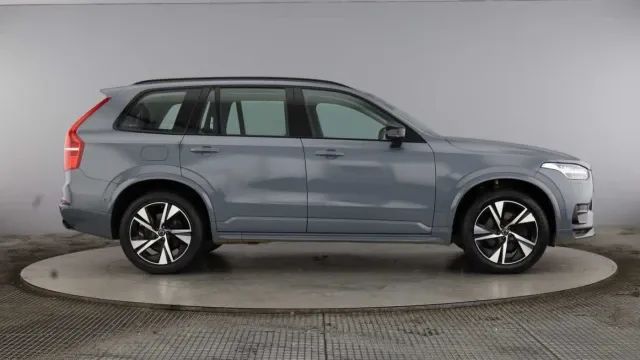 Vehicle Thumbnail 4