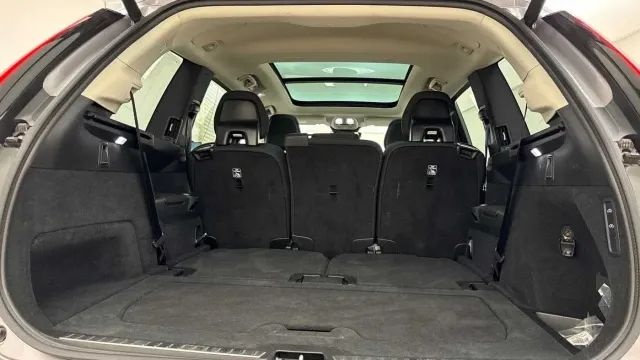 Vehicle Thumbnail 6