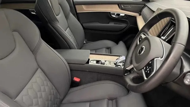 Vehicle Thumbnail 22
