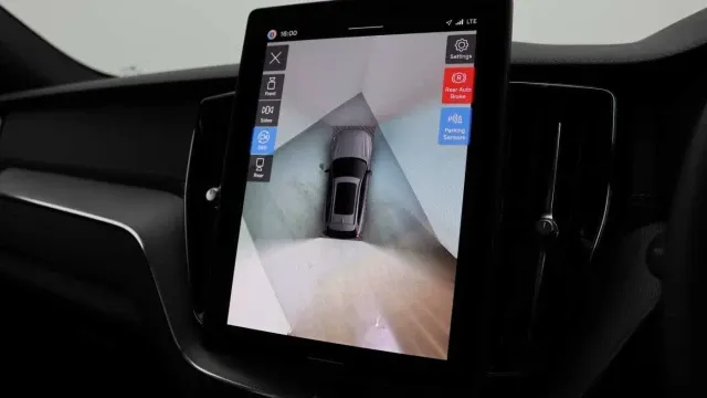 Vehicle Thumbnail 9