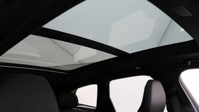 Vehicle Thumbnail 22