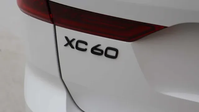 Vehicle Thumbnail 44