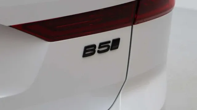 Vehicle Thumbnail 45