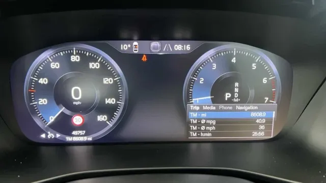 Vehicle Thumbnail 11