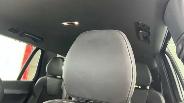 Vehicle Thumbnail 3
